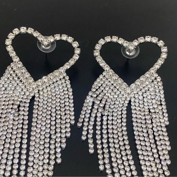 Unsigned Silver-tone Heart Fringe Tassel Bling Rhinestones Drop Earrings 25g. - Picture 5 of 13